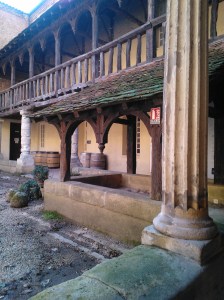 The cloisters date from the 13th Century and now house the Maison de Vins de Bergerac.  